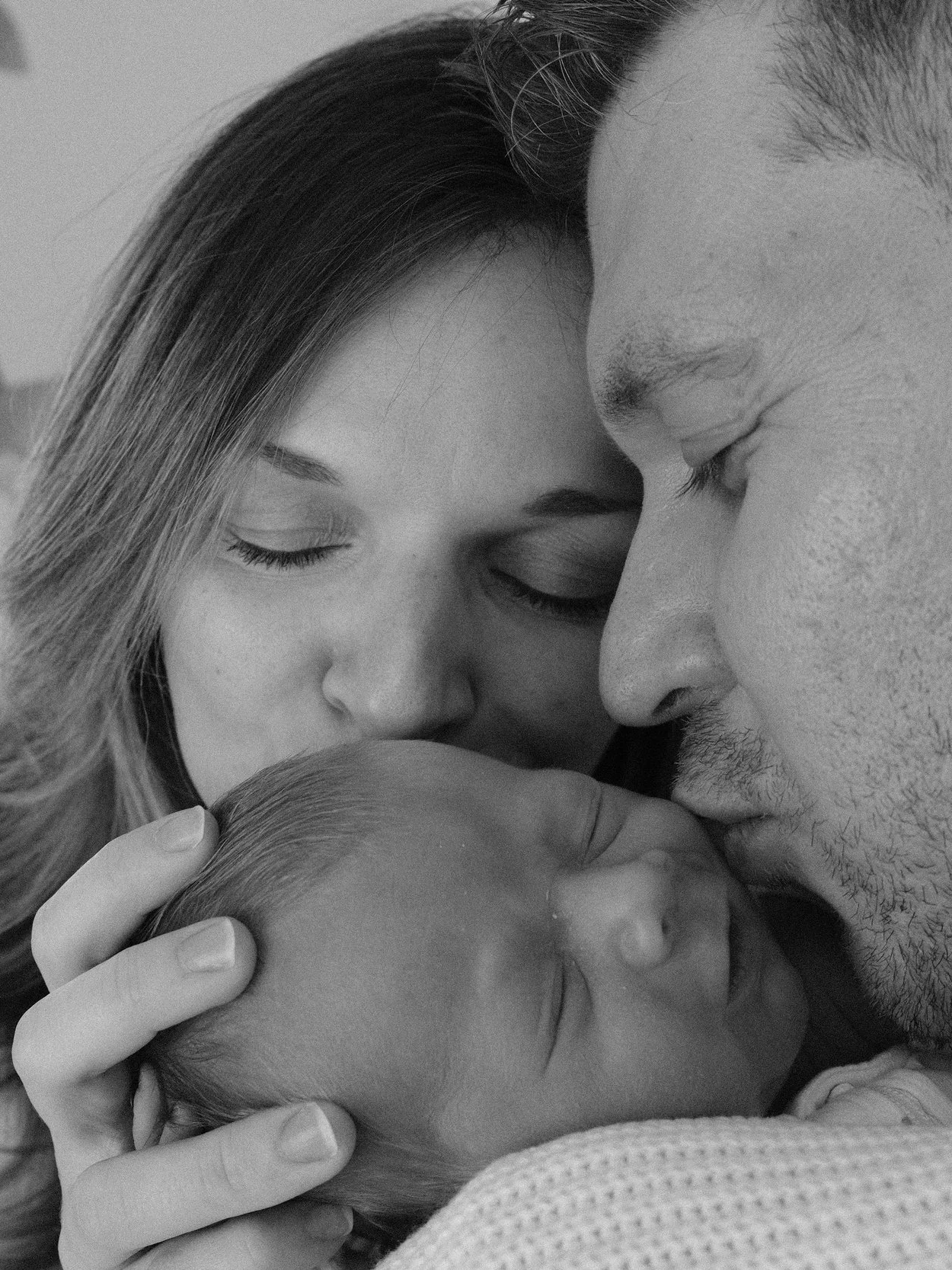 Film-Style Photography for Pregnancy, Labour & Birth, Newborn & Family in Collingwood, Georgian Bay, Wasaga Beach, Simcoe County