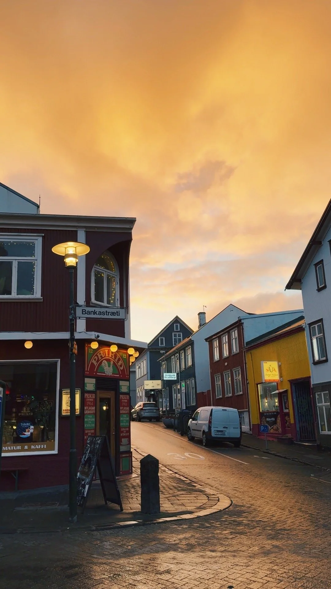 Here Are 10 Things You Can’t Miss in Reykjavík 🇮🇸