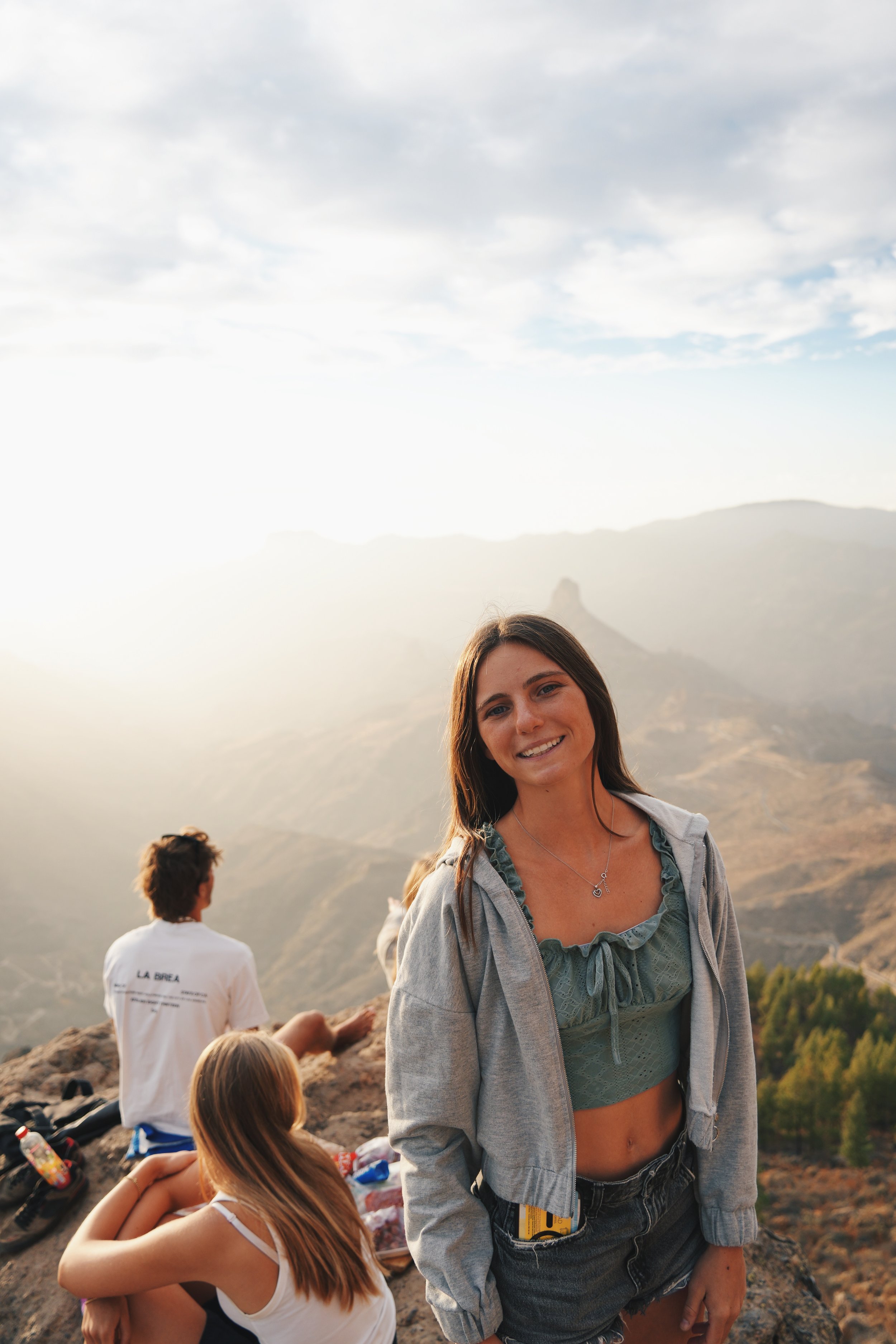 How Living Simply While Traveling Made Me Rich in Other Ways