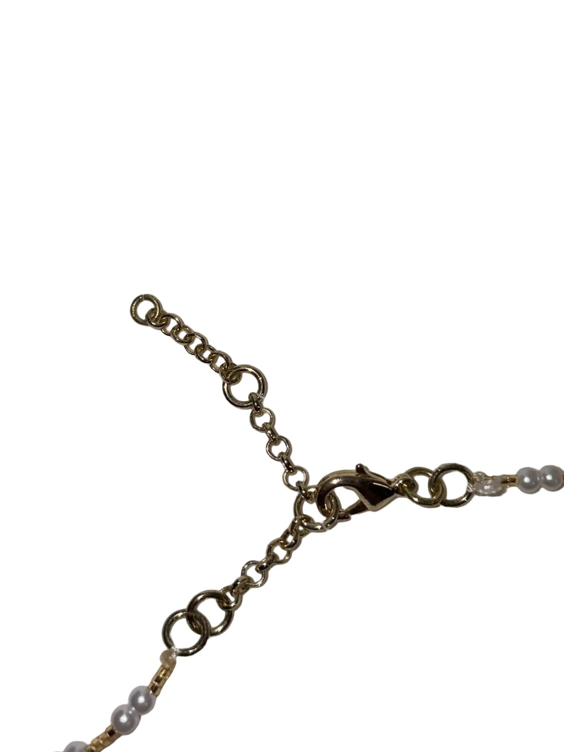 Baby Pearl Clasp.png