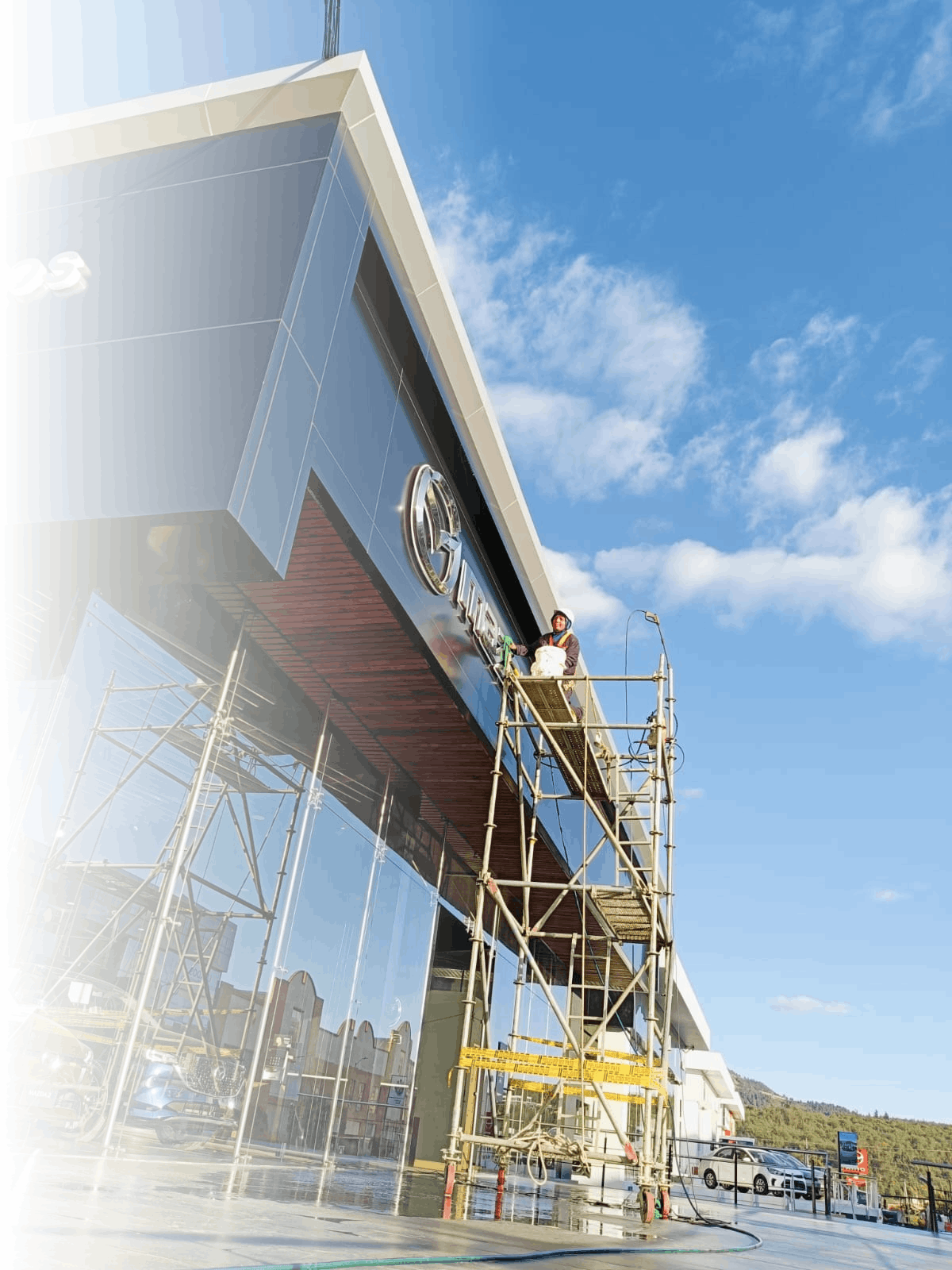 Renovación y mantenimiento de fachadas comerciales en Tunja Boyacá