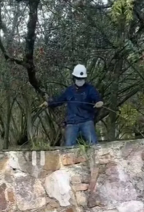 Plomero de Hydromant brindando respuesta rápida para hogares y empresas