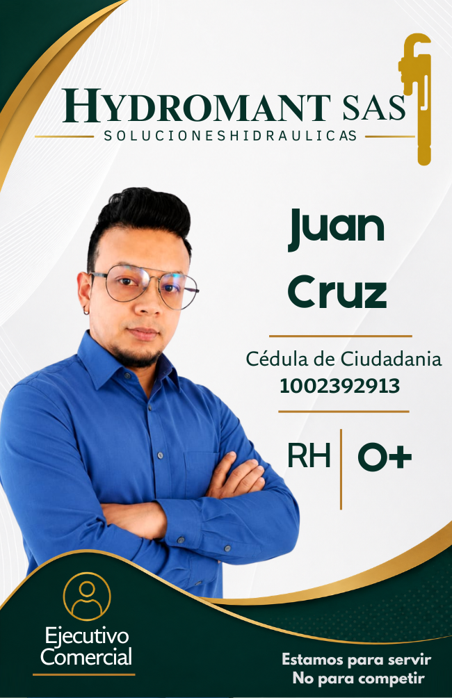Tarjeta de presentación de Juan Cruz, con foto de un hombre con gafas, en camisa azul, con fondo blanco y detalles en verde y dorado, incluye información personal y laboral, como cédula, grupo sanguíneo, cargo y el logo de Hydromant SAS.
