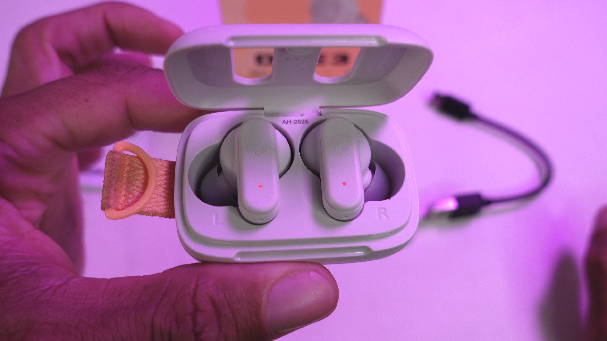 dime 3 in their case with light on