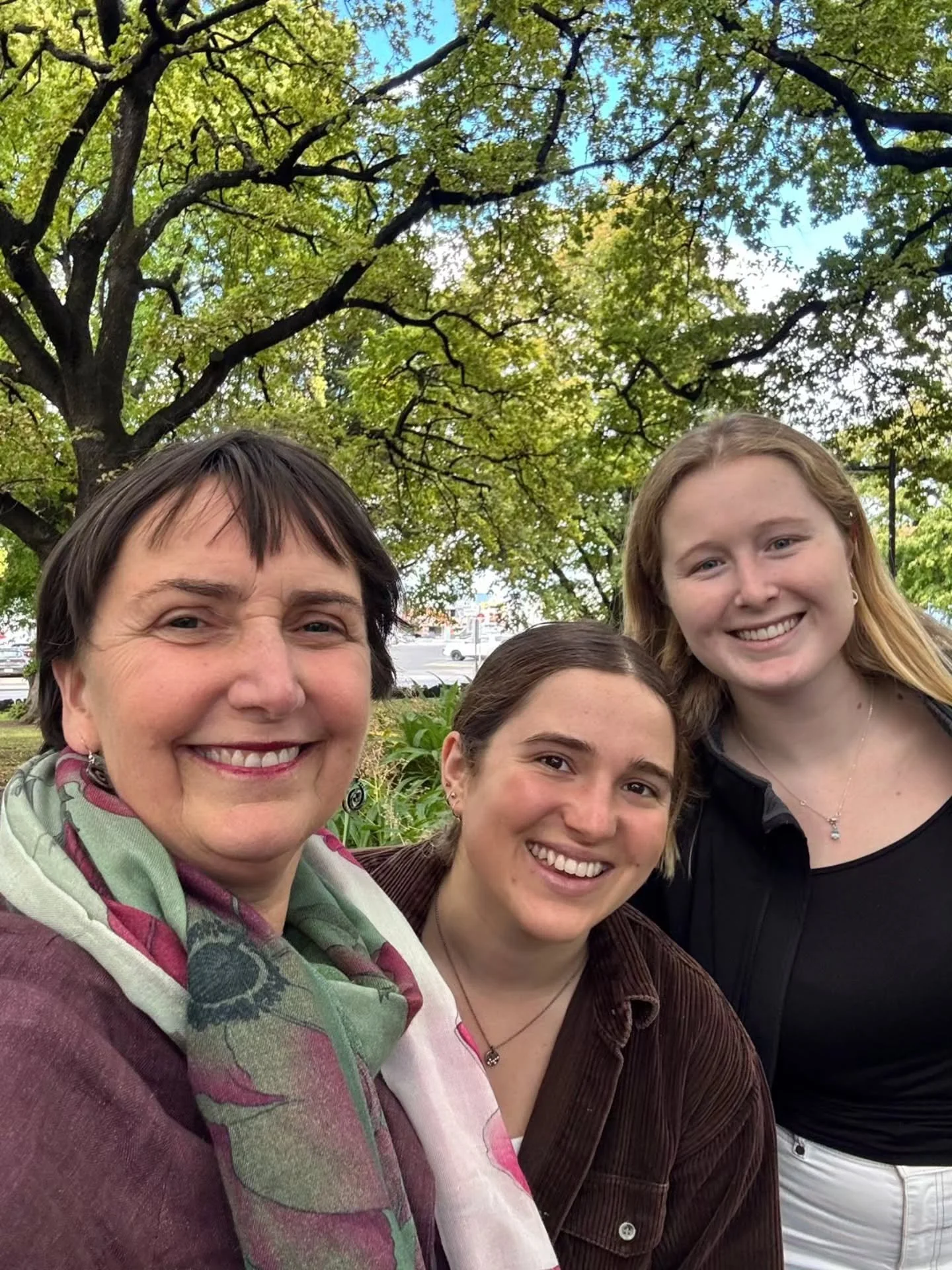 Here I am with Alyssa Seckinger-Crow, president of the Tasmanian Student Science Communicators Network, and Ruby Fox, Honours student in Ecological Modelling at UTAS, as I prepare for my Notice of Motion on the Climate Change Act this afternoon.

Tun