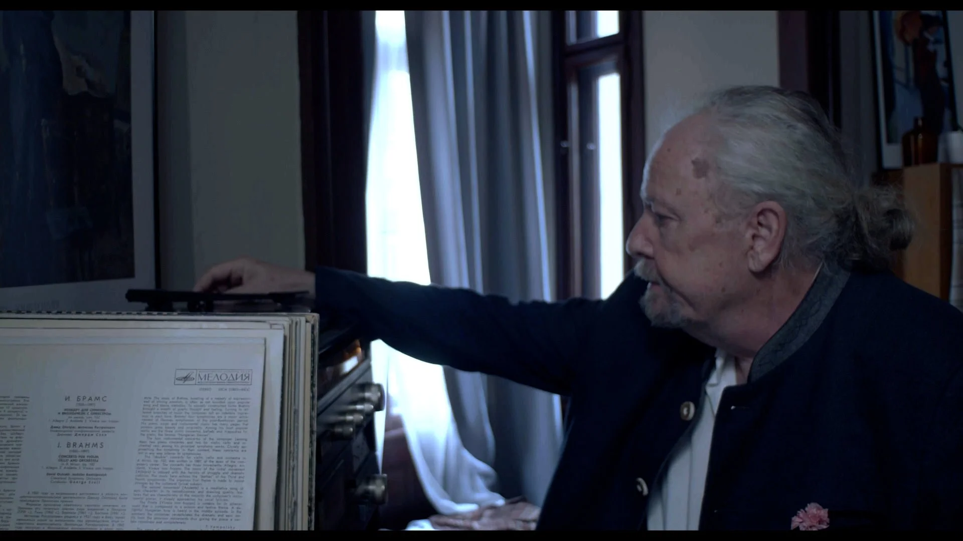 Broken Groove_still4.jpg