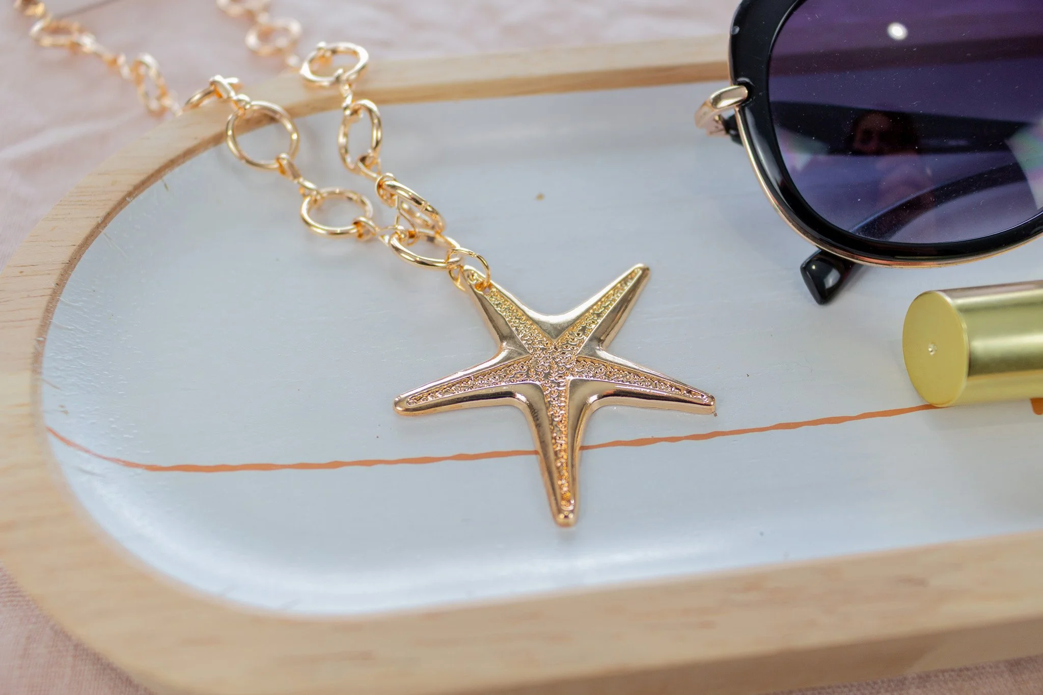 Puffy Star Chunky Chain Statement Necklace