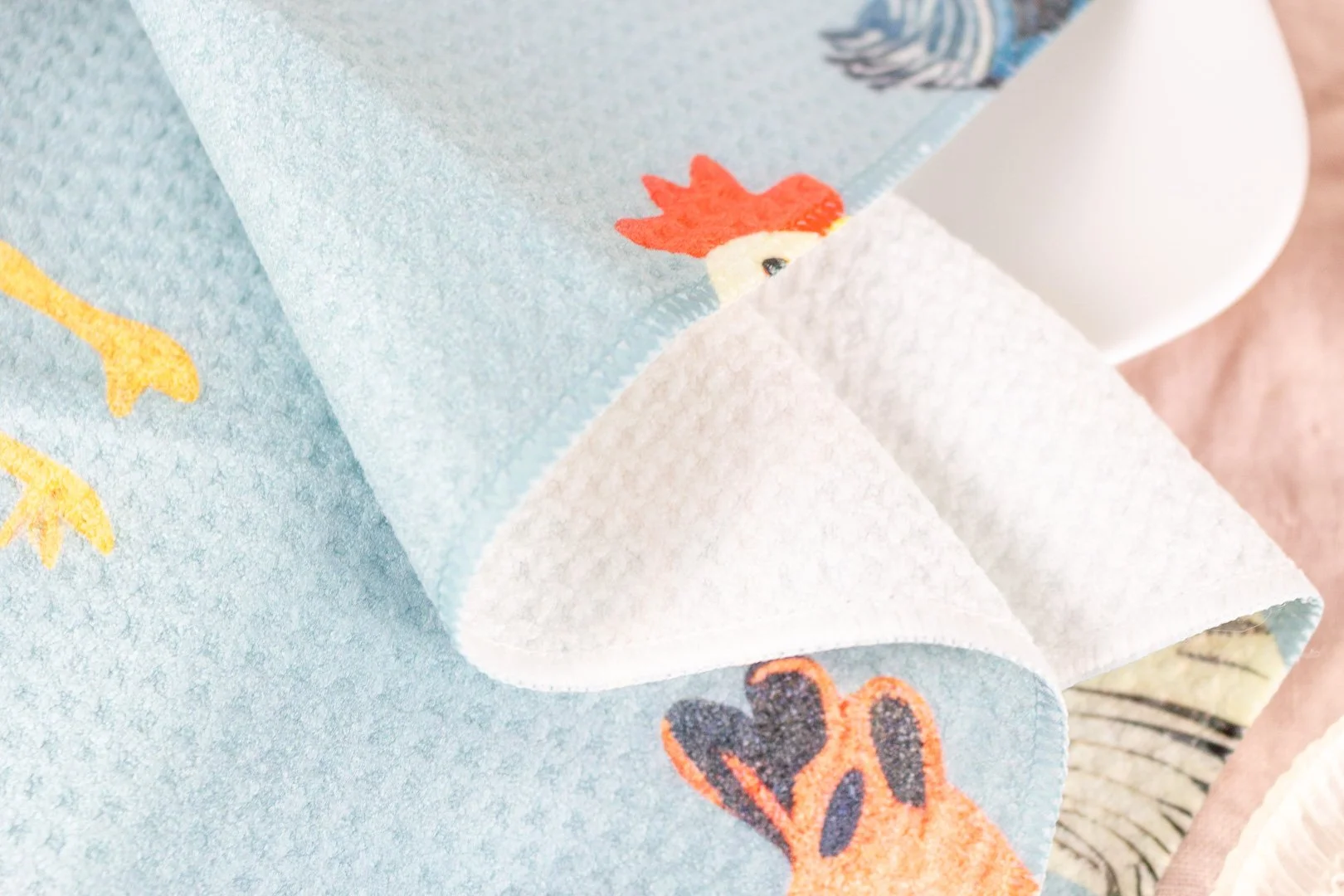 Chicken_Farmhouse_Towel_2.jpg