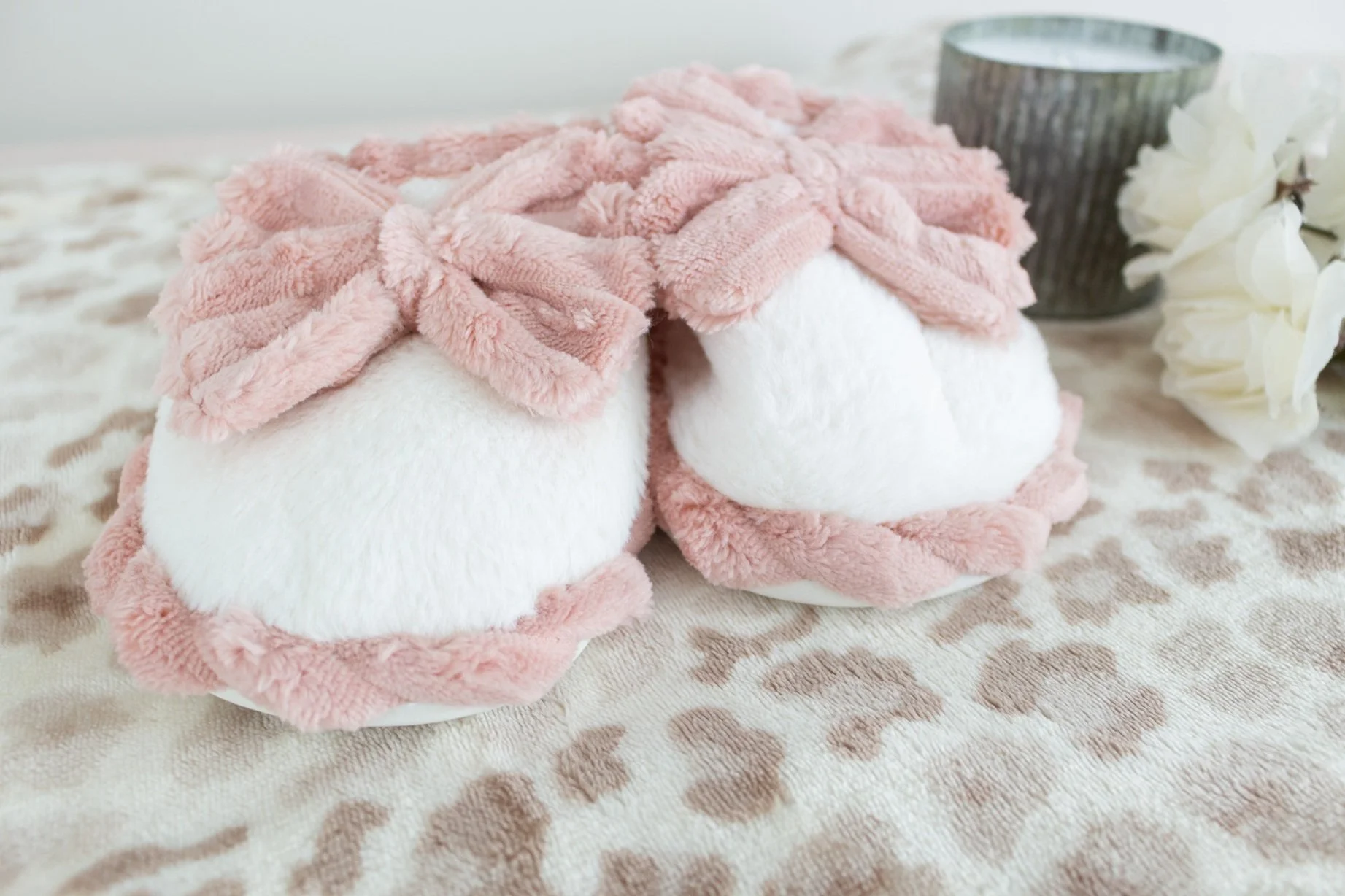 pink_bow_slippers_7.jpg