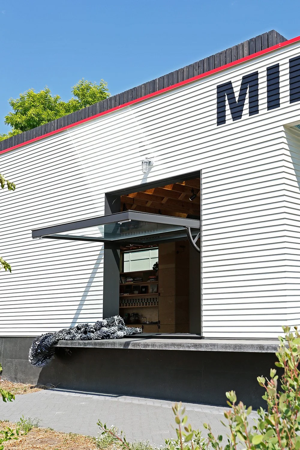 Jean Bodies_photo by Mark Woods_3002.jpg