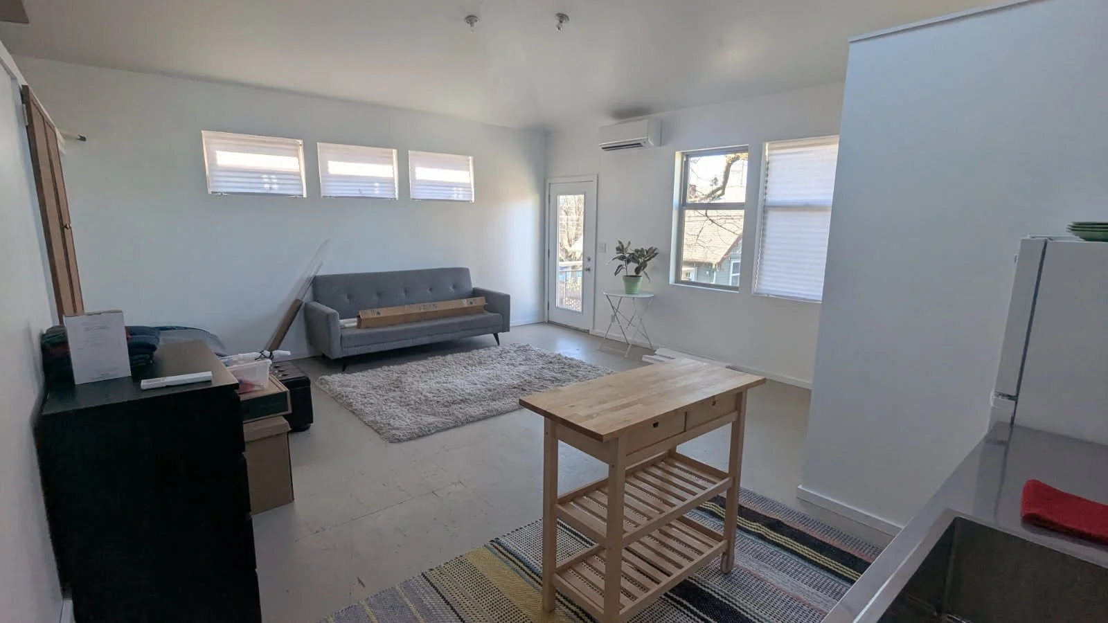 Artist in Residence_image000002.JPG