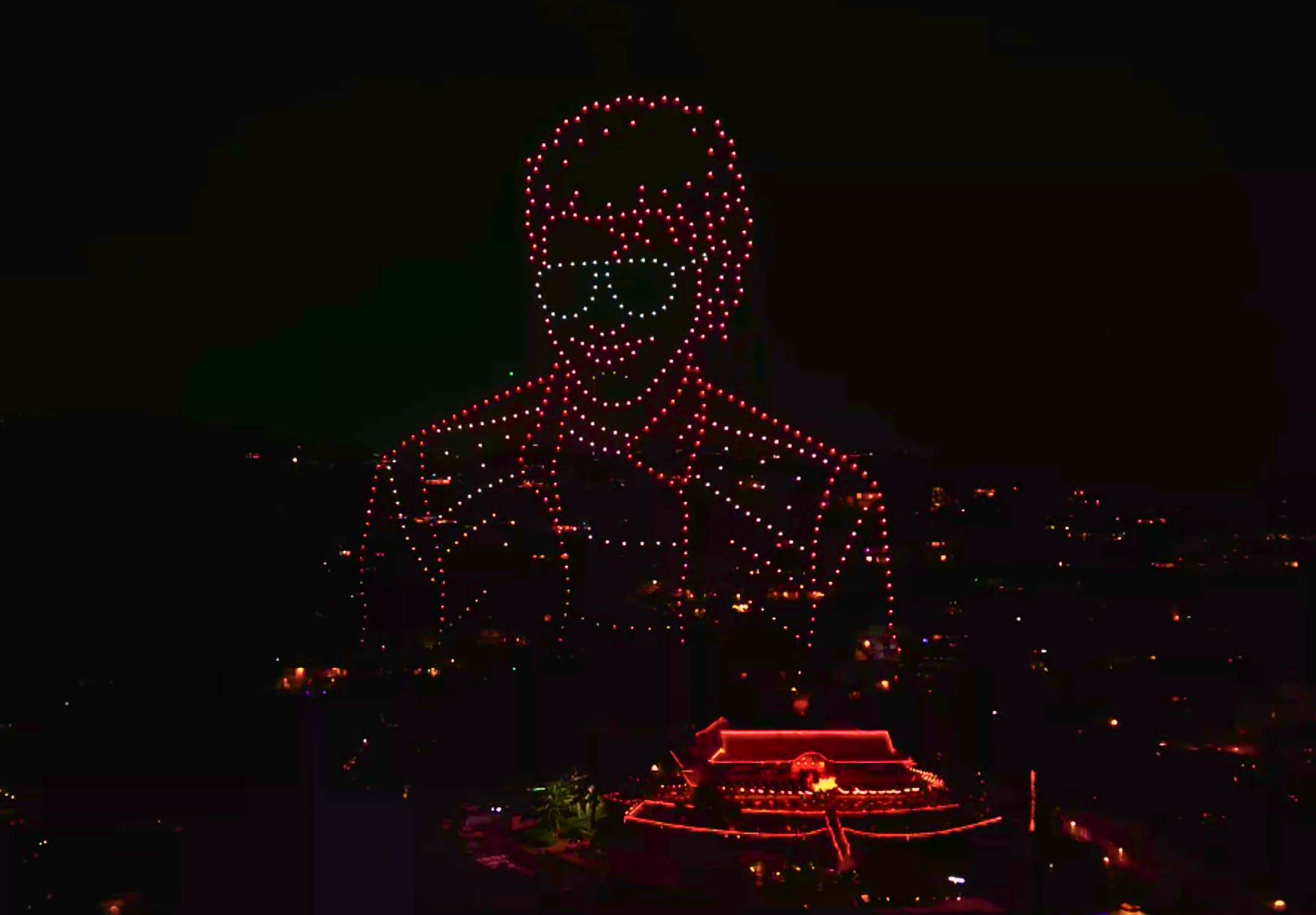 MICHAEL JACKSON DRONE SHOW LIGHTS UP HOLLYWOOD