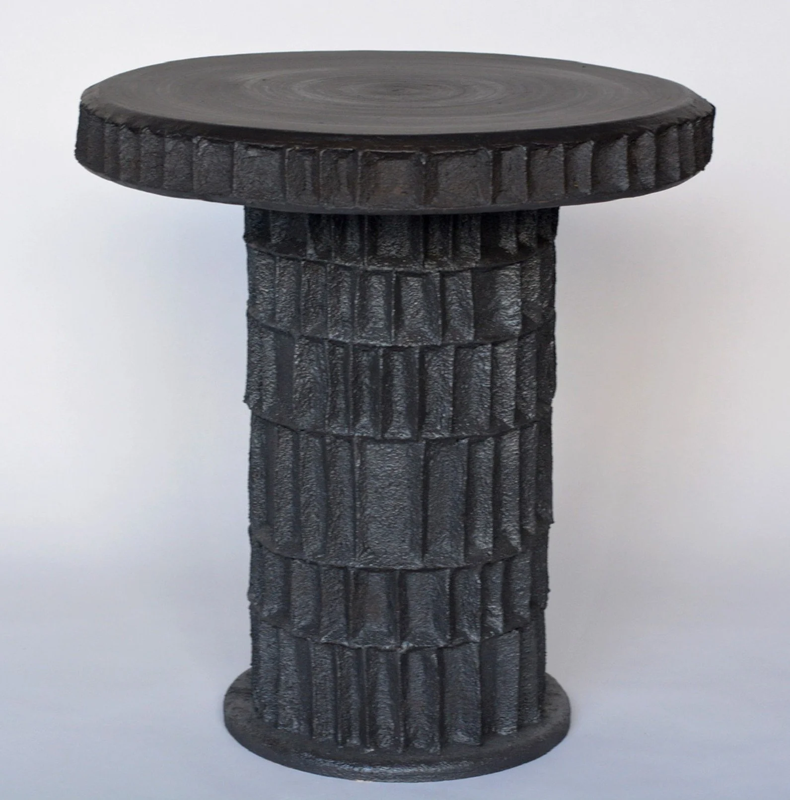 Grid Column Table in Black Texture