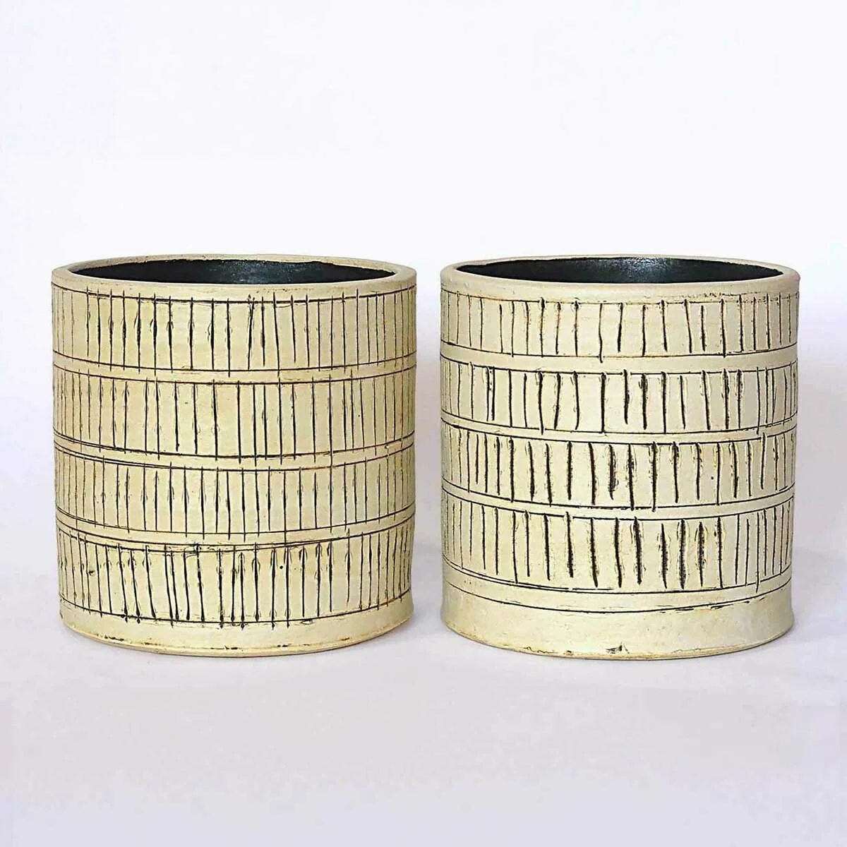 Planter with Ivory Scratch.jpg