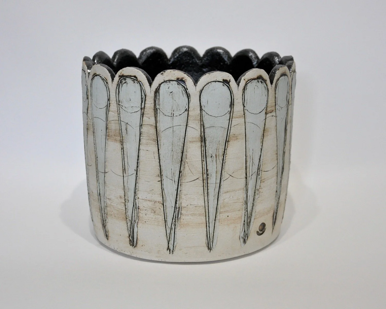 White Light Blue Scalloped Planter.jpeg