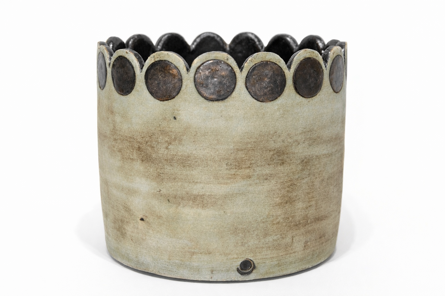 Sage Bronze Scalloped Circle Planter