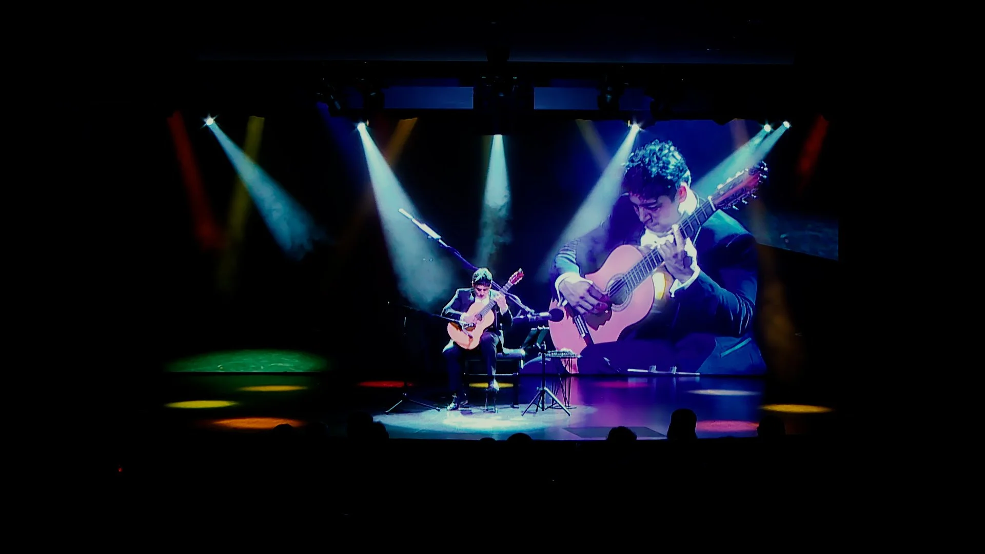 Nathan Sinclair live concert performance