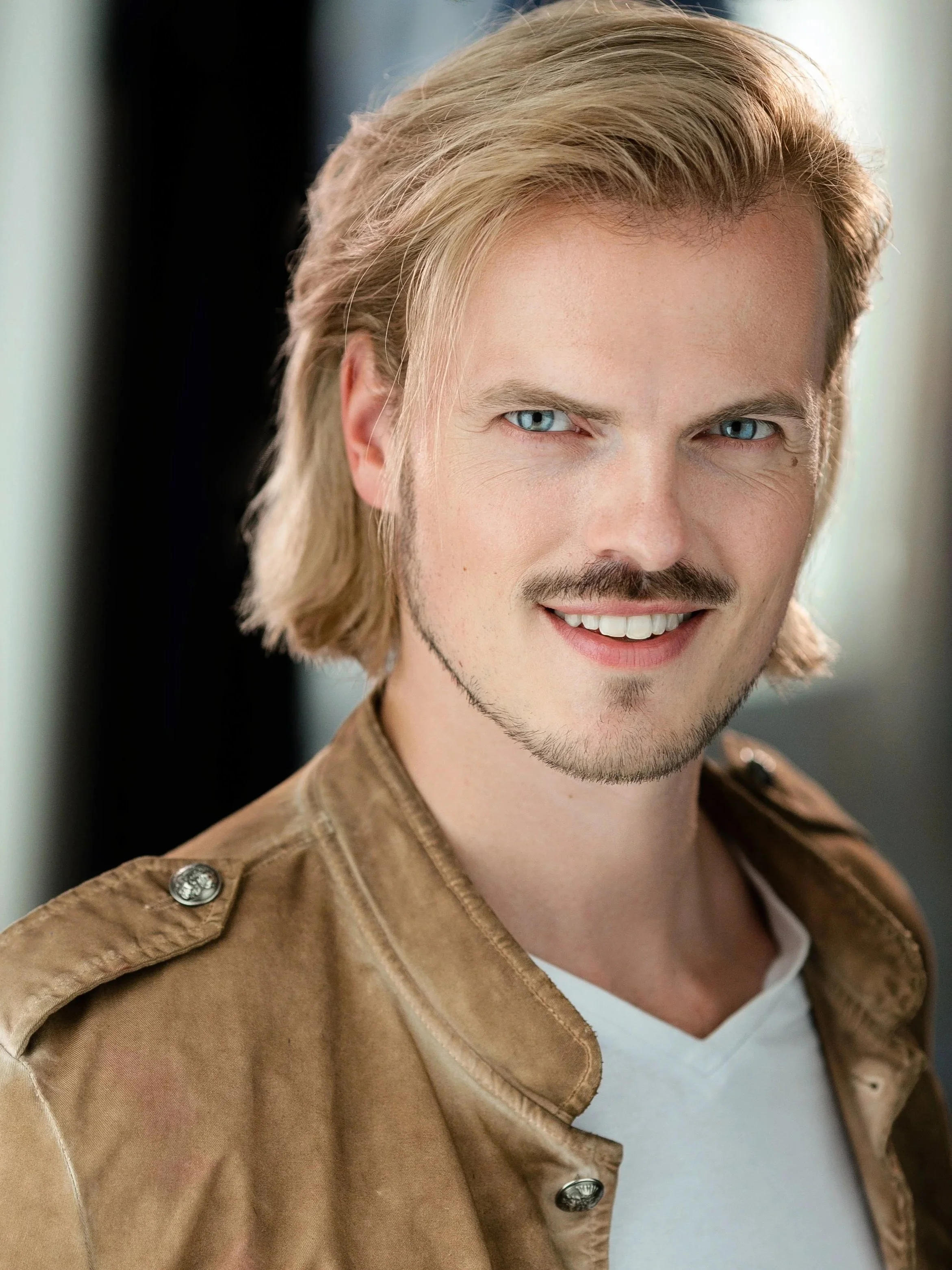 Max+Adam-7753-+10-8+color.jpg