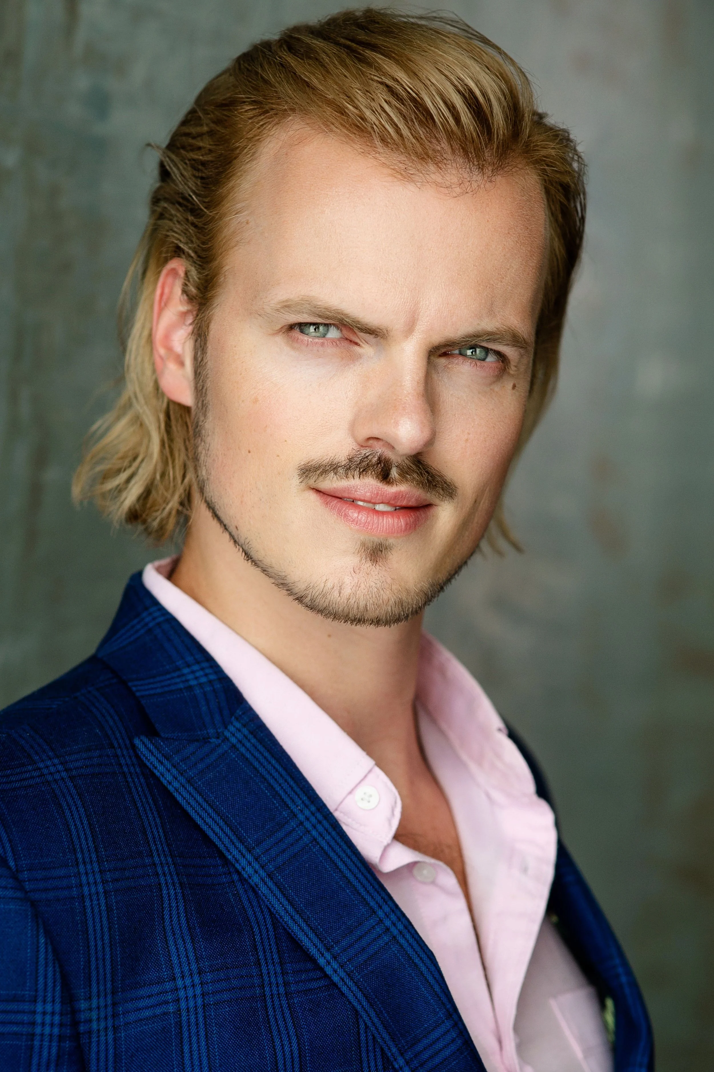 MAX ADAM HEADSHOT 2000x3000 14.jpg