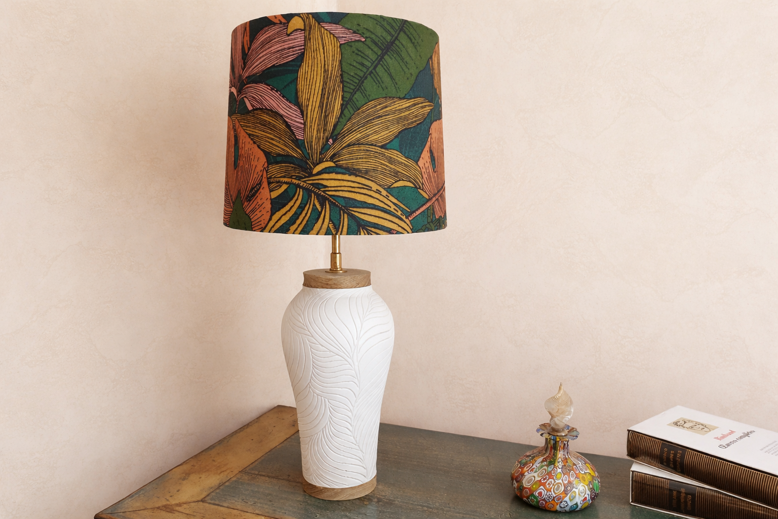 Lampe décorative au style tropical.png