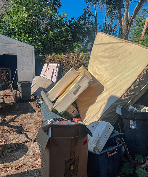 Omaha-Junksters-Junk-Removal-7.webp