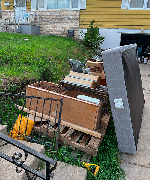 Omaha-Junksters-Junk-Removal-11.webp