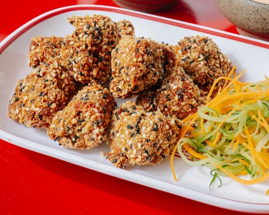 Crispy Chicken Sesame at Wok This Way Bali, the best Chinese food restaurant in Canggu.