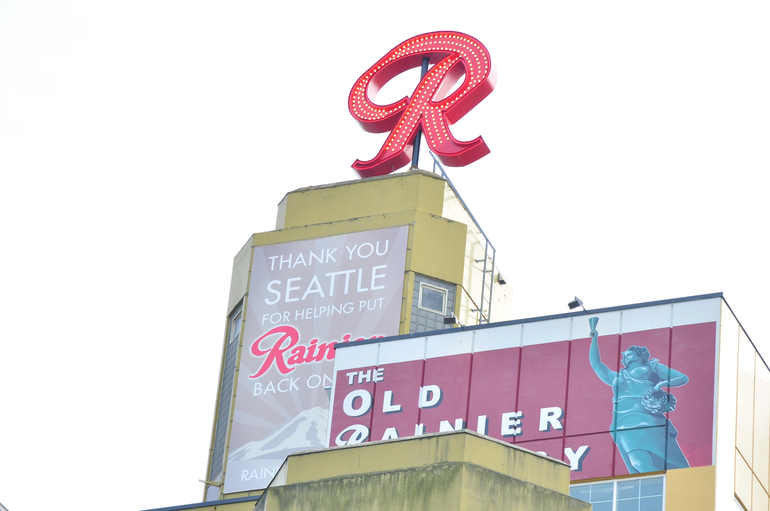 Take 5 Improv at the Mountain Room: Bar at the R!