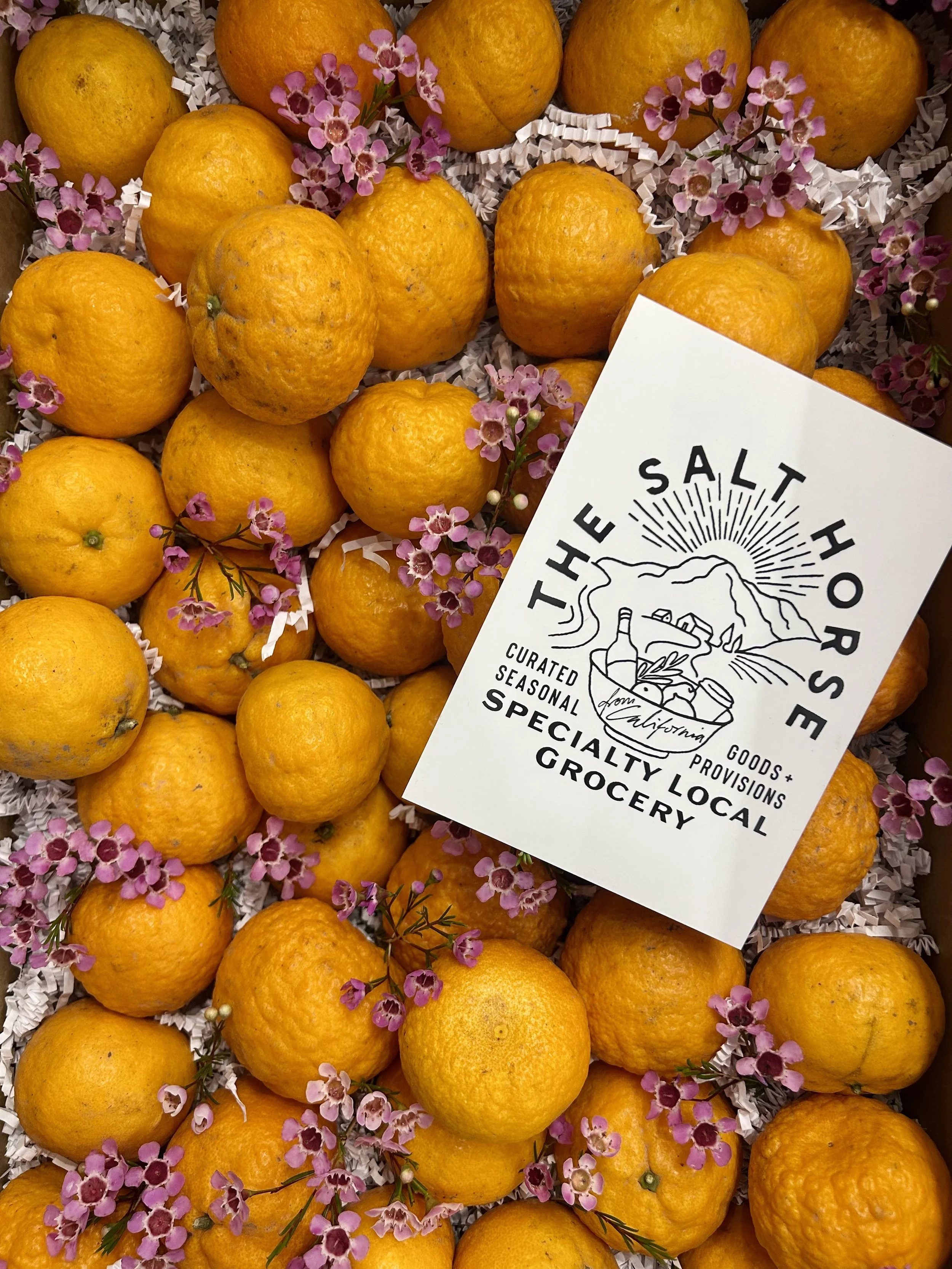 The Salt Horse's California Organic Citrus Box is customized with bountiful hand curated selections of the best organic + seasonal citrus available from California farmers.