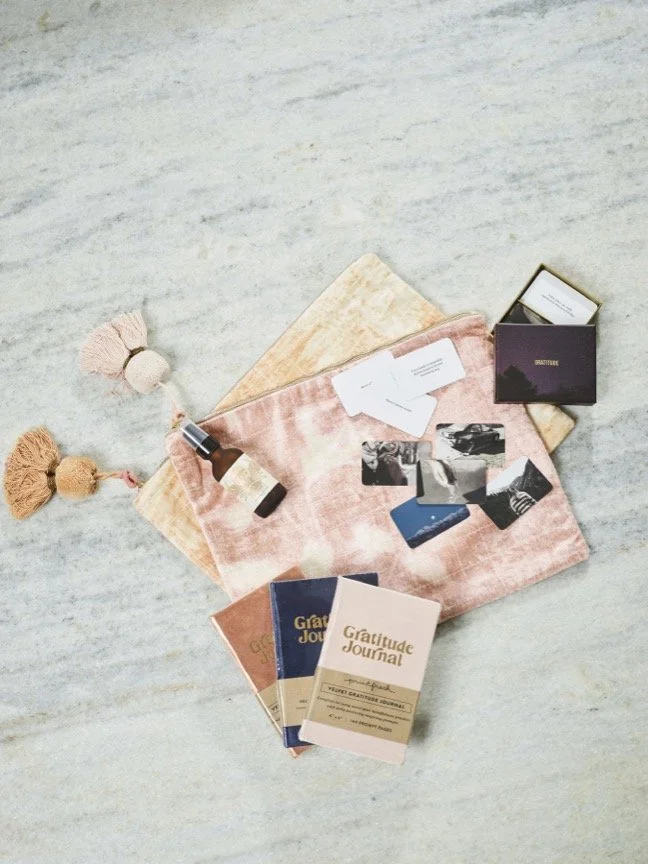 Product styling and flat lay composing, elevating consumer goods through modern, editorial visuals, designed for brand's e-commerce and digital use. 