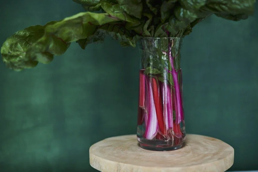 Food styling and visual installations, translating ingredients into editorial compositions, designed for hospitality, brand, and digital storytelling. 