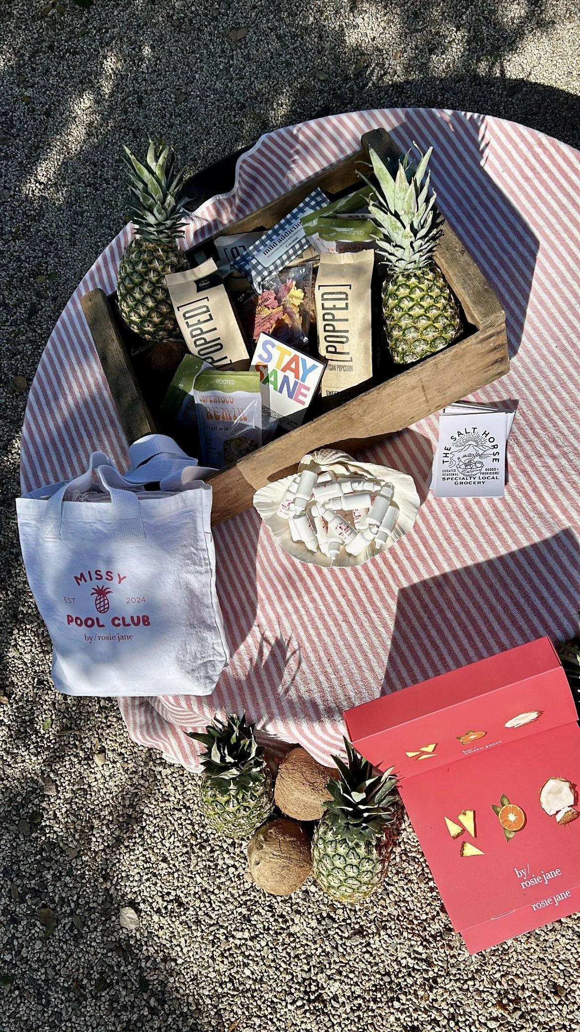 CLIENT: ROSIE JANE
Farm-to-table driven brand activations for internationally renown brands - transforming culinary design into immersive experiences that elevate brand moments. 