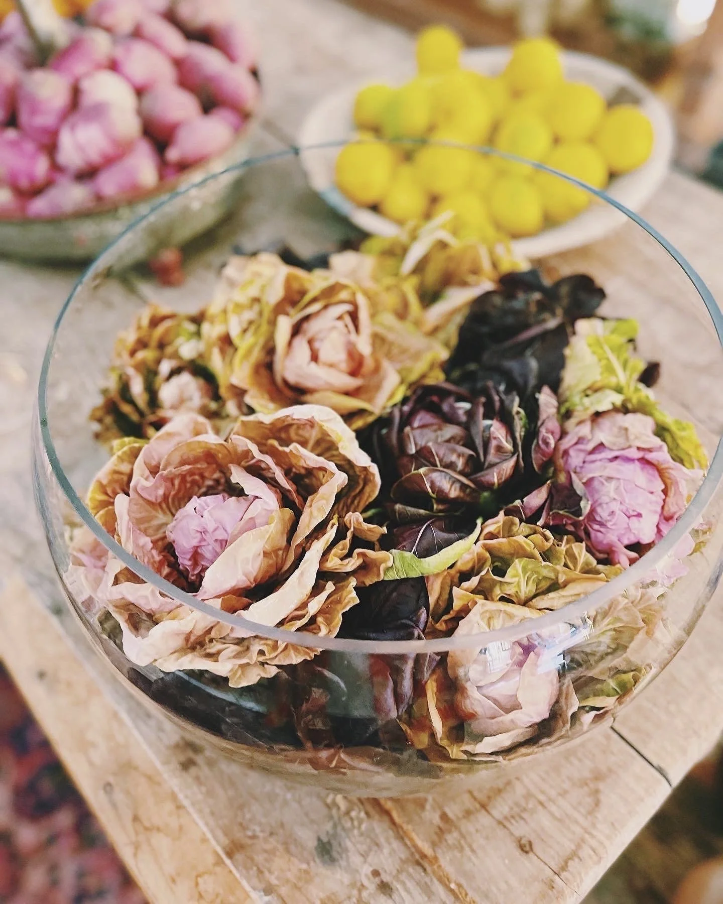 I design retail environments and product sets that transform every day products into elevated, editorial, and commercially successful brand experiences. 