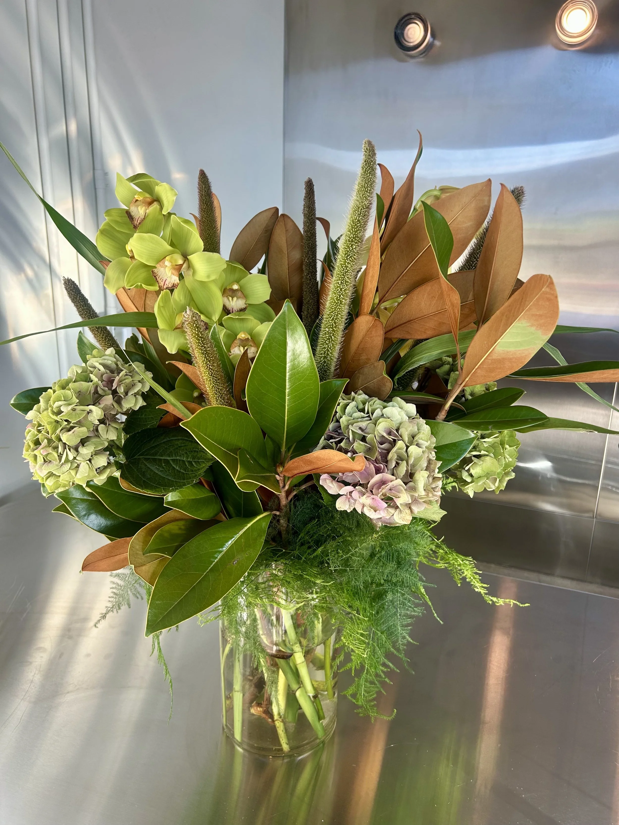 FLORAL DESIGN
Styling and visual sourcing and direction across food and consumer products, creating modern, editorial imagery that elevates brand experiences and storytelling across digital, hospitality, and retail platforms.  