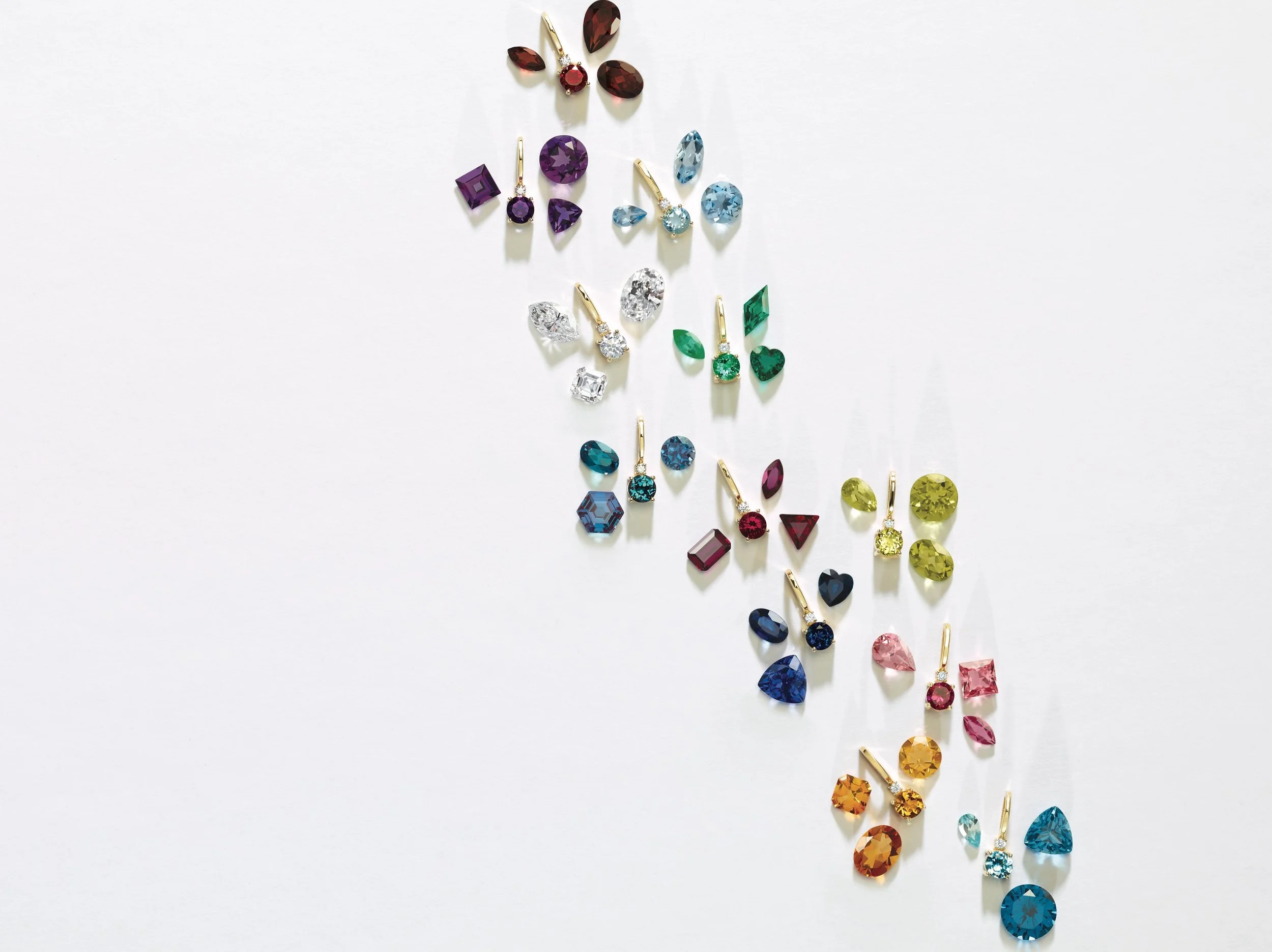 Life&rsquo;s too short for boring jewellery 

#naturaldiamonds #labgrowndiamonds #gemstones #birthstones #vancouver