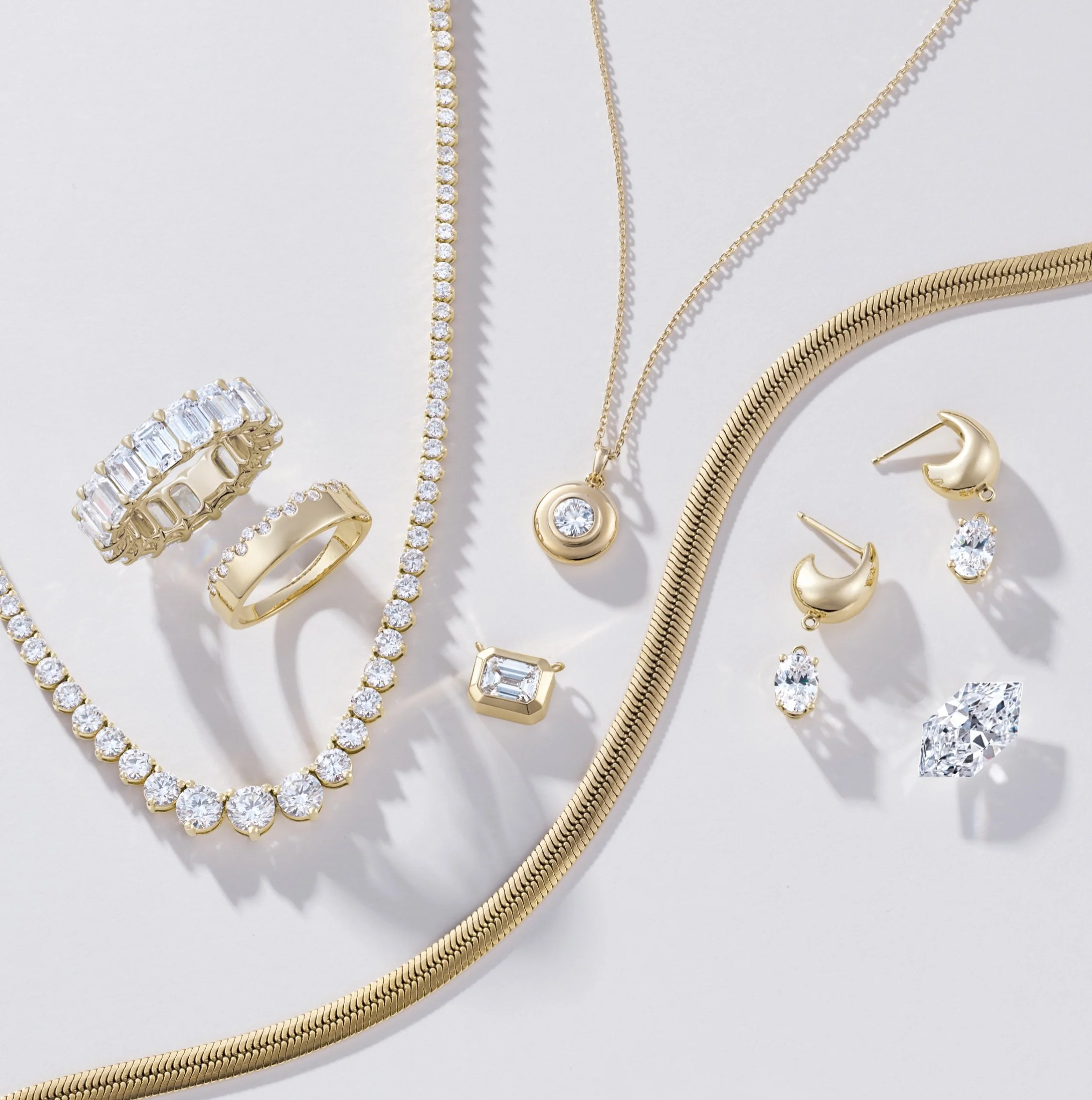 POV: you open your jewellery box and it&rsquo;s all LLG 🤭🤩

(Engagement ring, Vancouver, natural diamonds, lab grown diamonds, diamonds, small business, Canadian business, necklace, ring, earring)