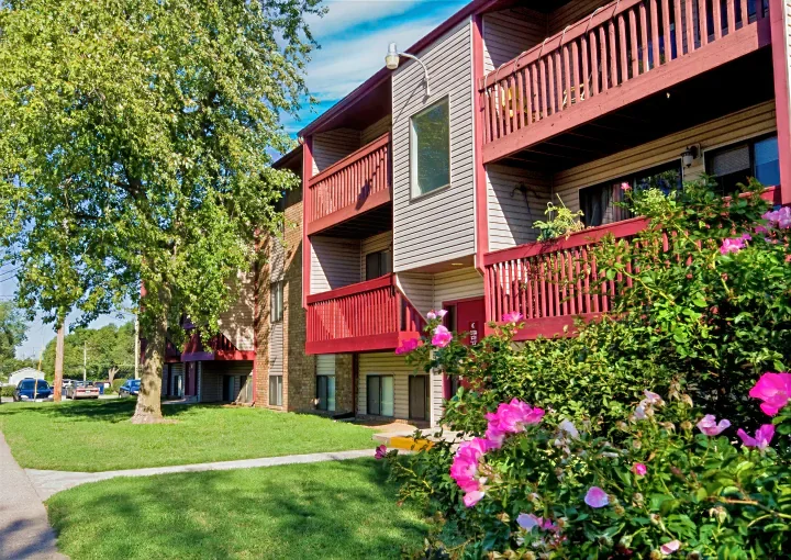 Briarwood Apartments