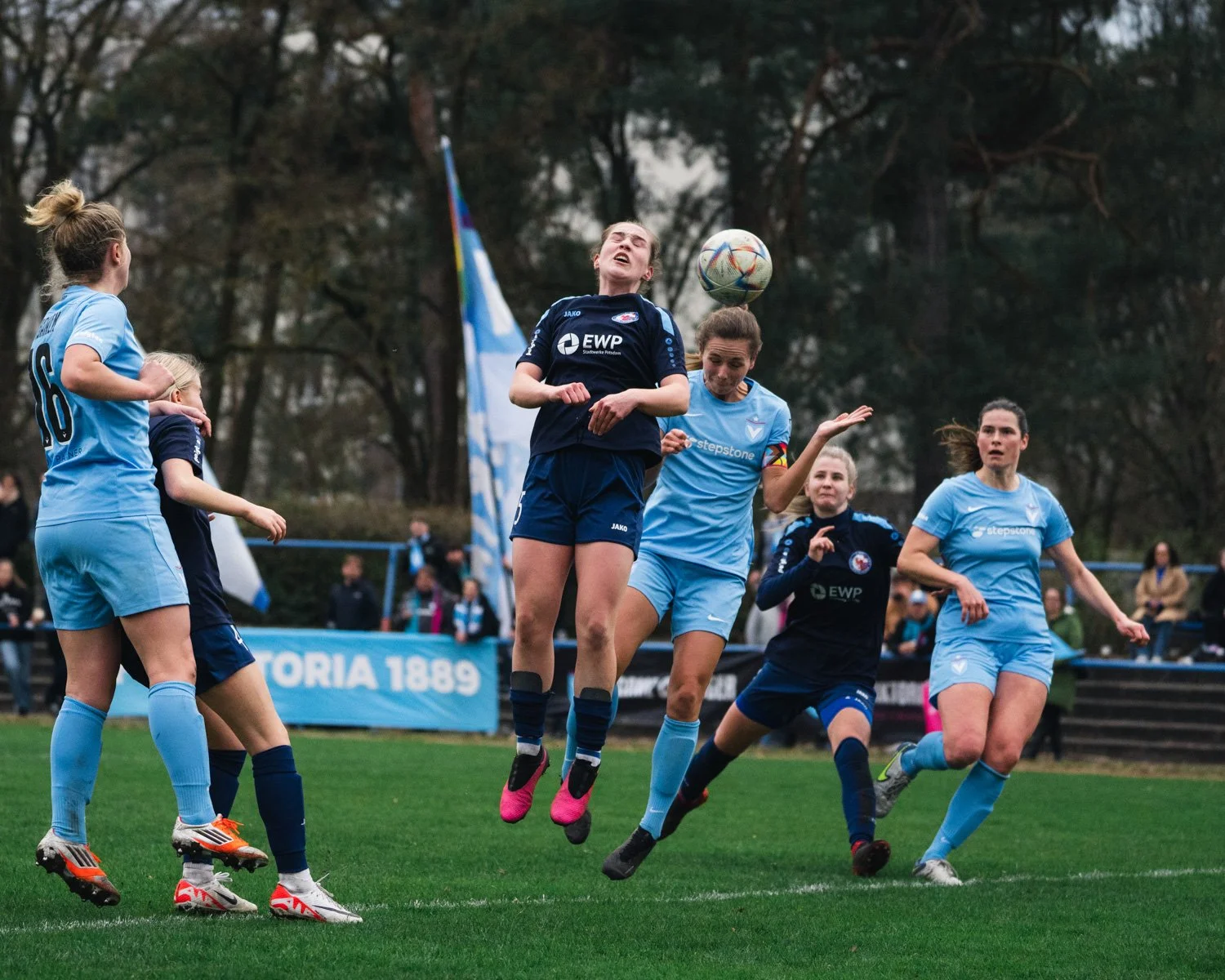 Professional sports photographer documenting a Viktoria Berlin football match, specializing in competitive league and cup competitions.
