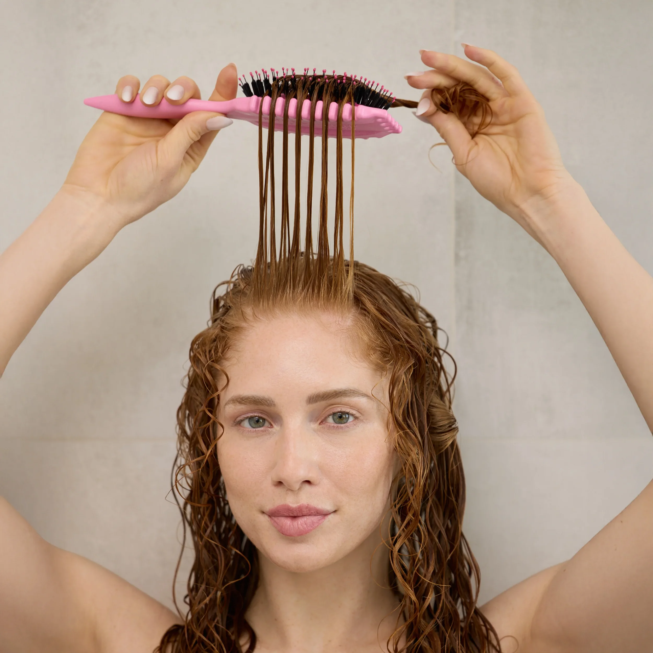 pink-define-edgelift-inuse_3750x3750.webp