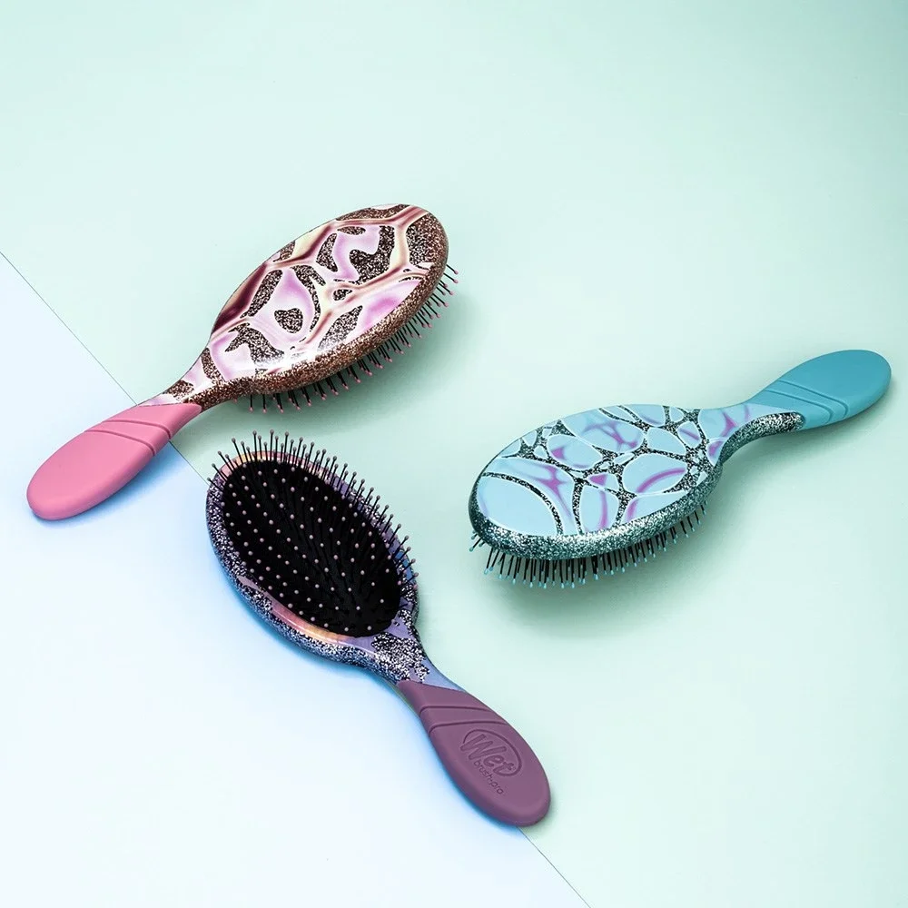 The Wet Brush Detangler