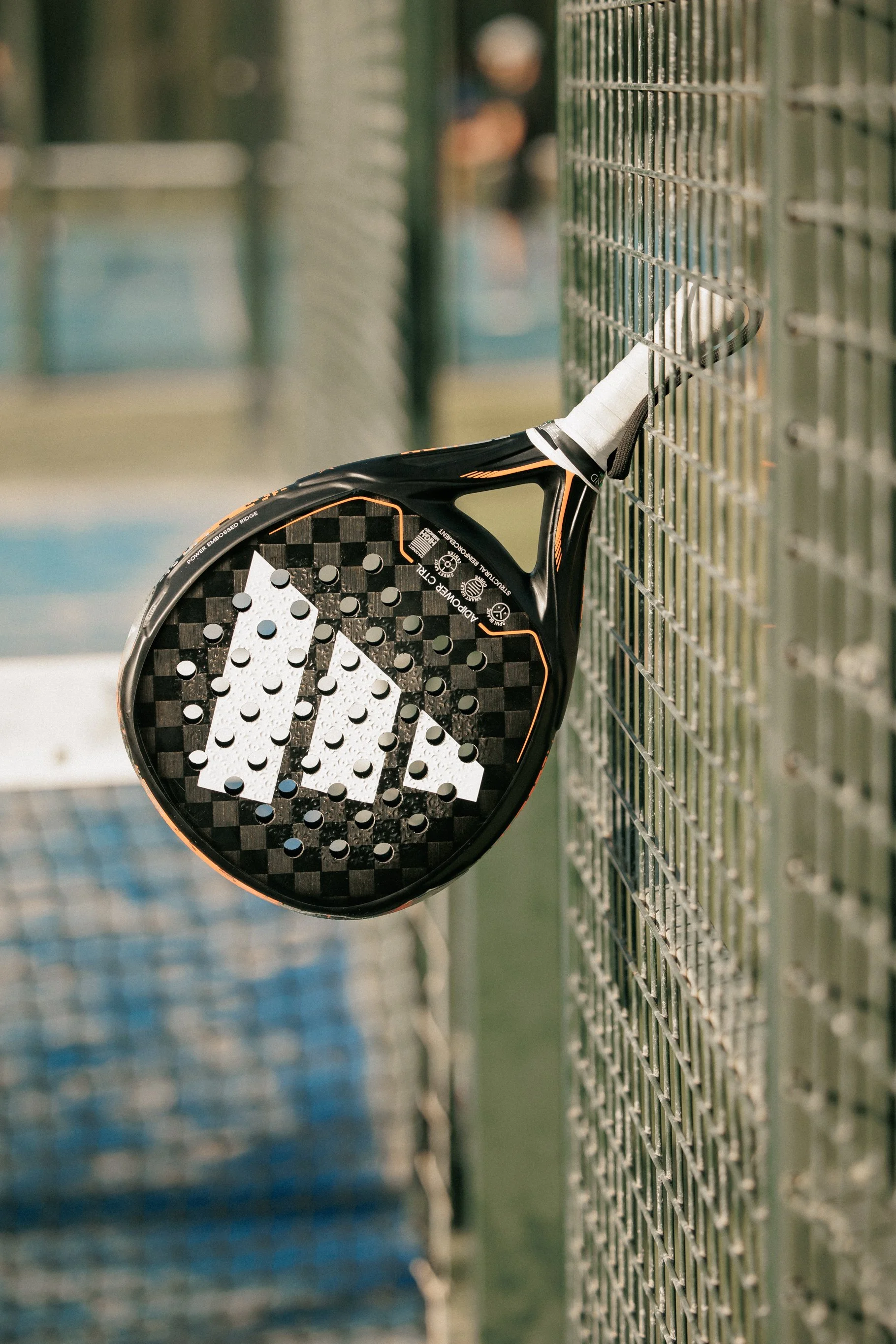 Unveiling the Key Differences in Padel Rackets: Choosing the Perfect Gear for Your Game