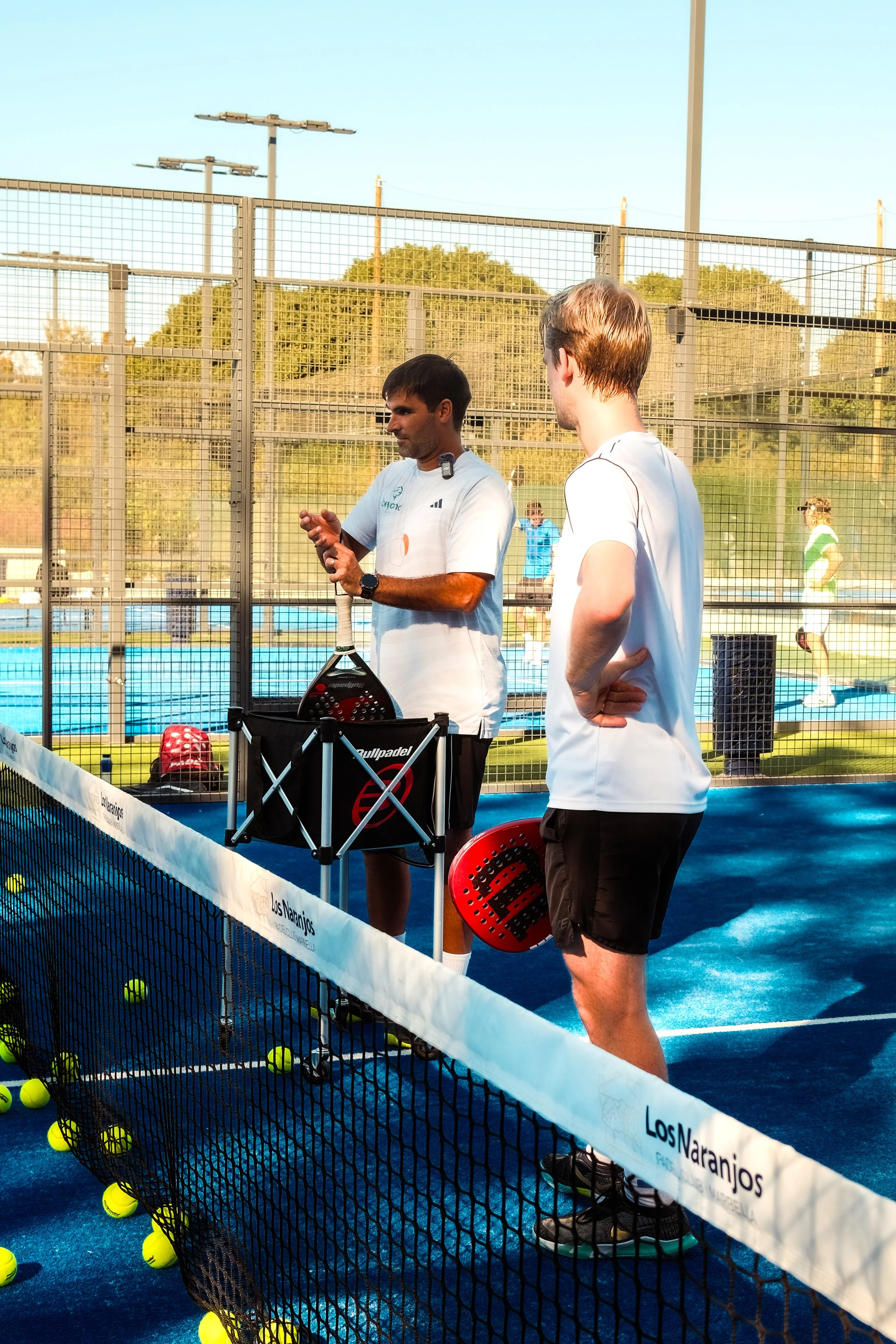 Fun with Friends - play padel in the Beyond Padel Club