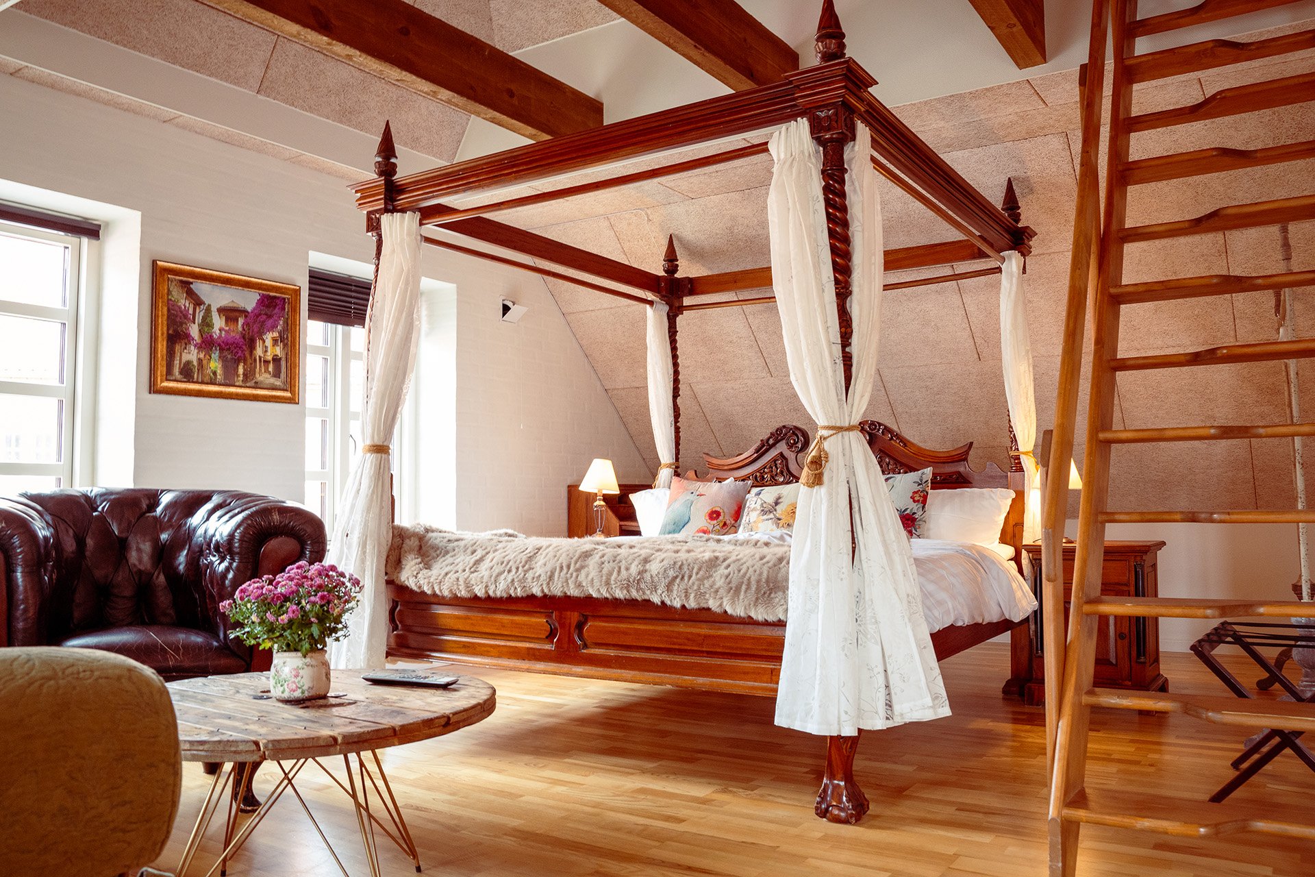 Himmelseng suite interior Boutique Hotel Postgården