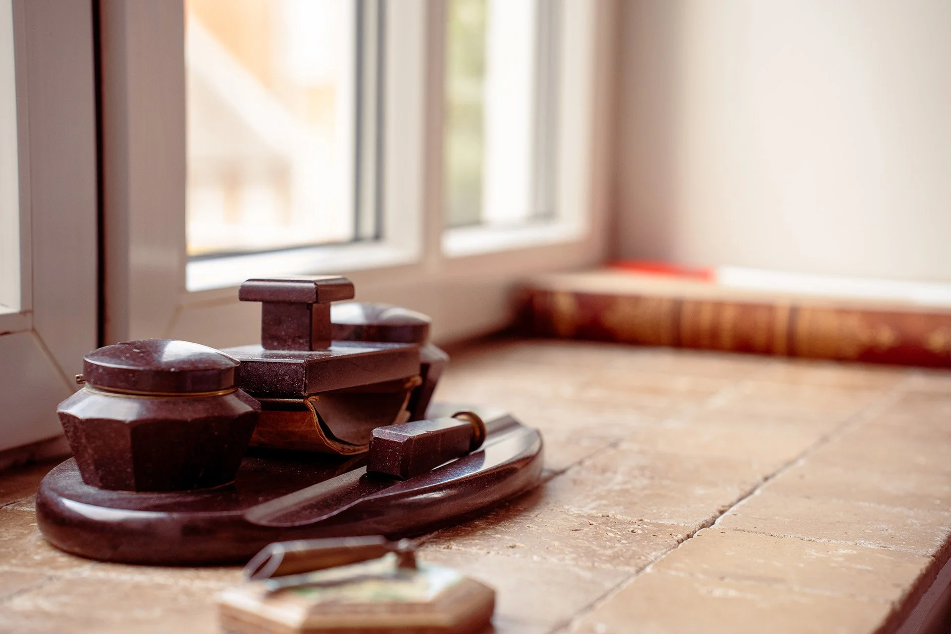 Antik telefon mahogni detalje vintage