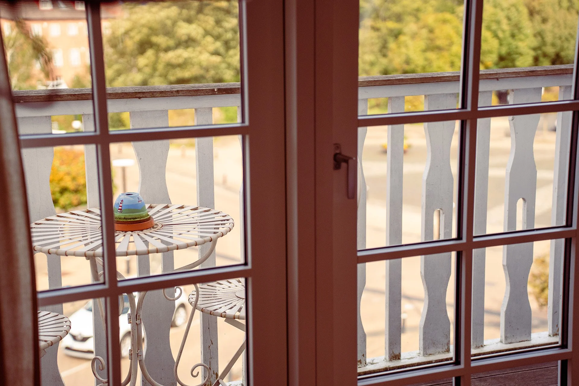 Privat altan, smedejernsbordet, havudsigt, franske døre