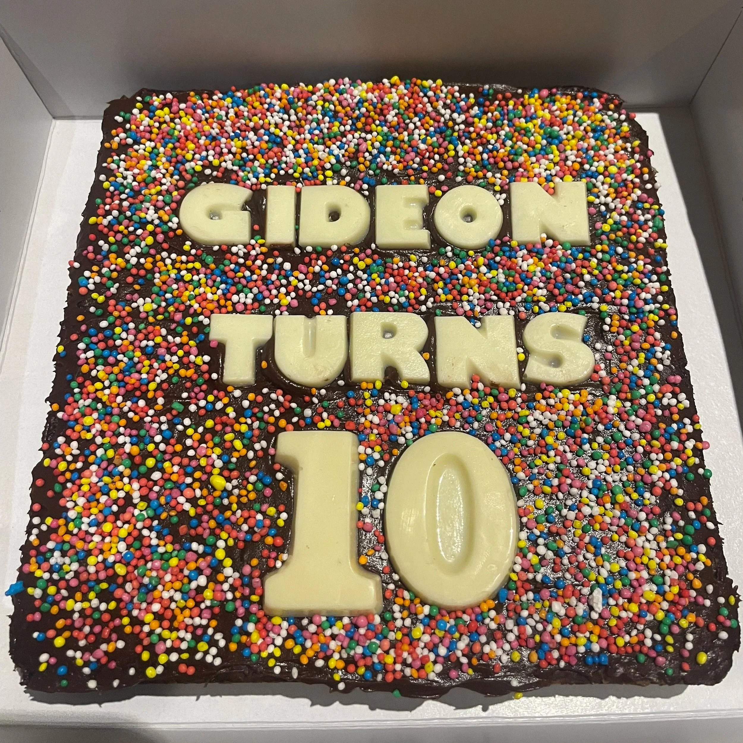 cake+100+%26+1000.jpg