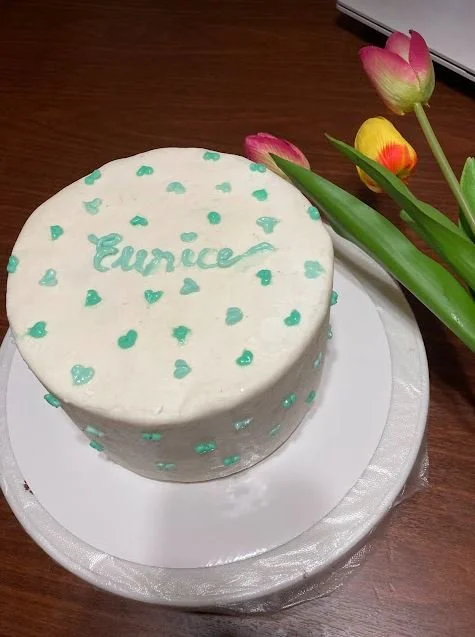 tiney heart dot cake.JPG