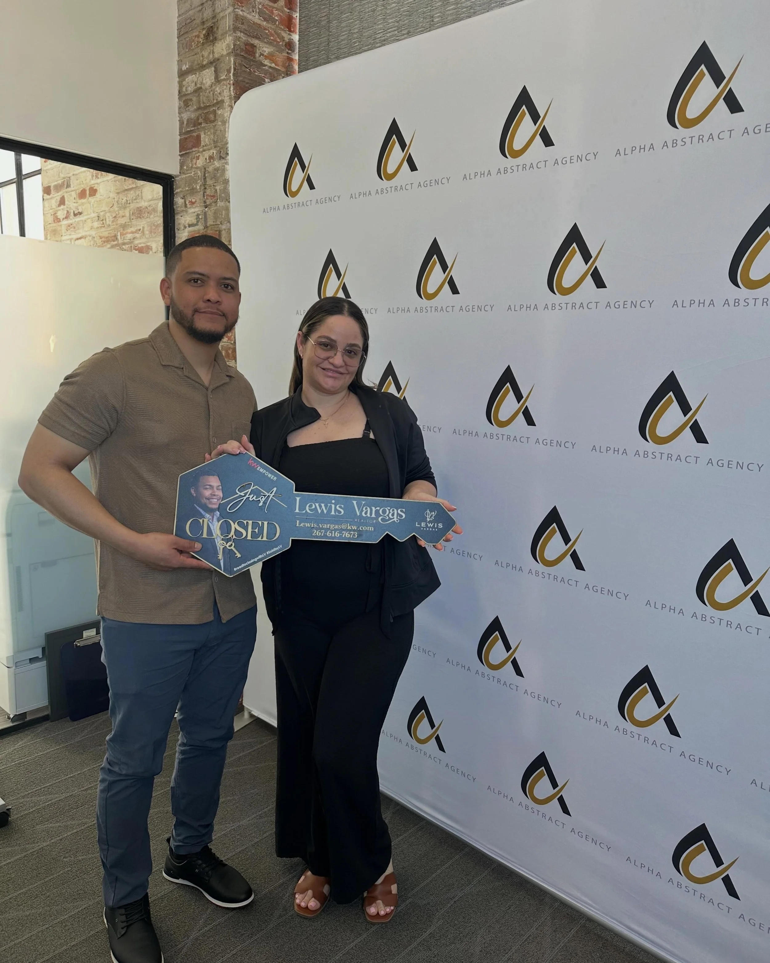 SOLD &amp; KEYS IN HAND 🔑🏡 

This one came with a journey. We went through a failed deal, multiple failed negotiations, and plenty of ups and downs along the way. But we stayed patient, trusted the process, and kept pushing forward. In the end, we 