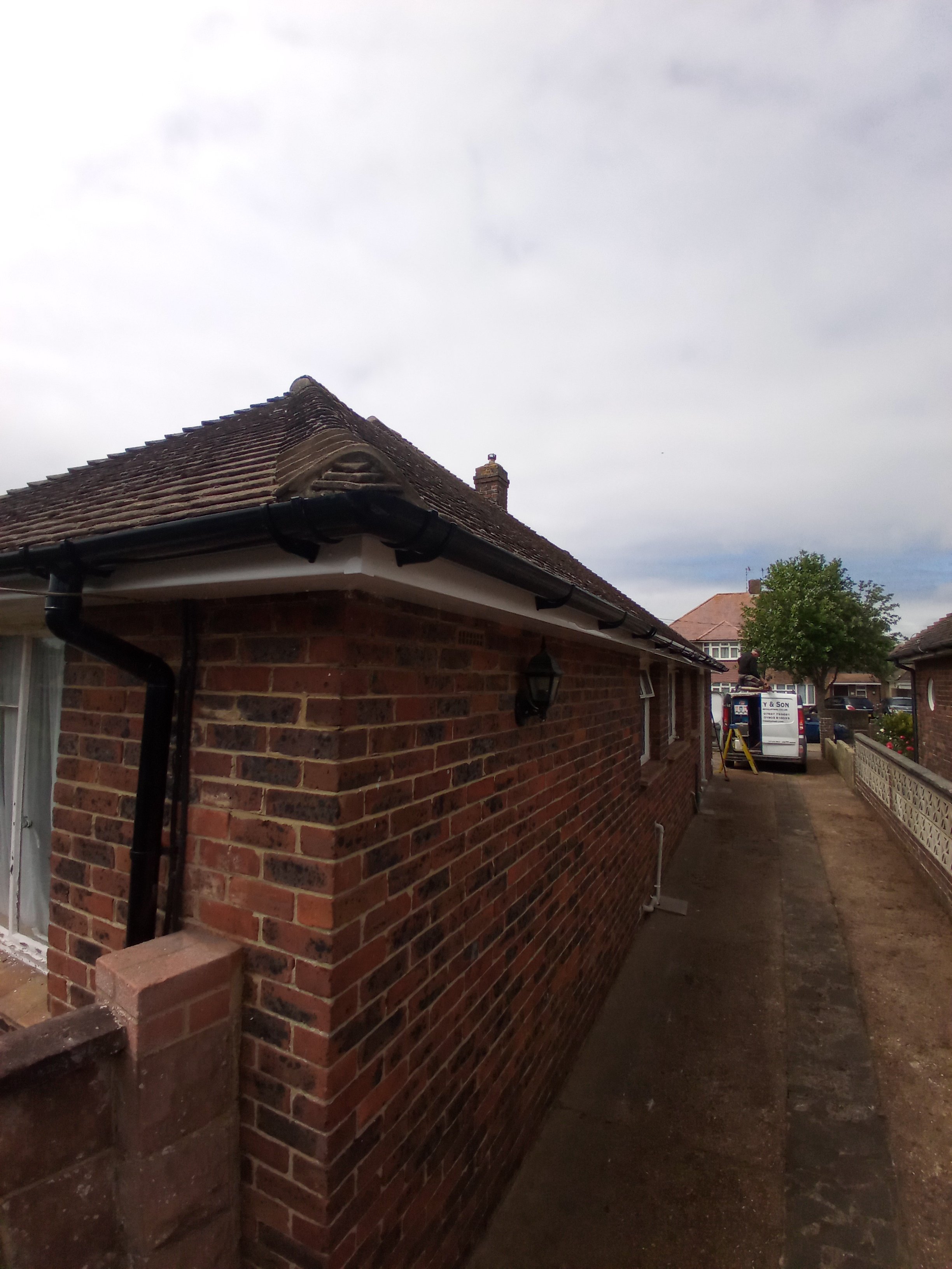 Soffit & Fascia | Guttering | Shoreham-by-sea  
R. Beeney & Son