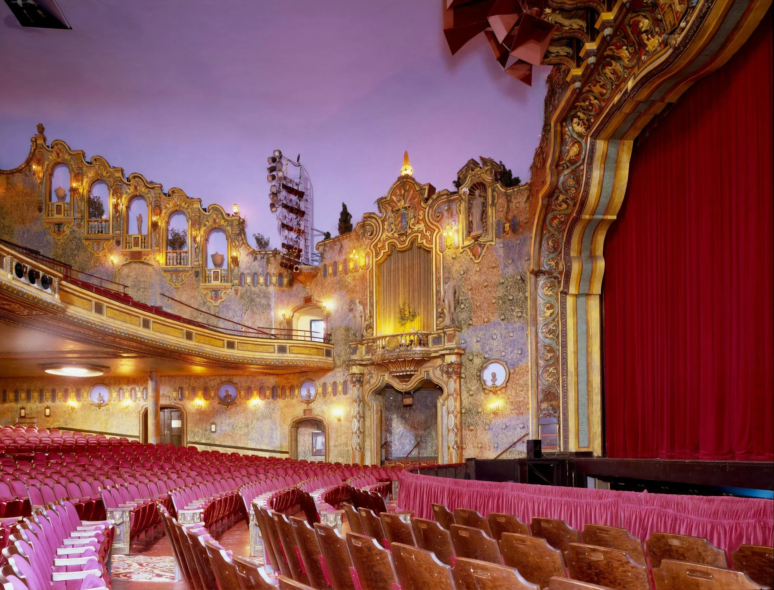 Operă: „La Traviata”